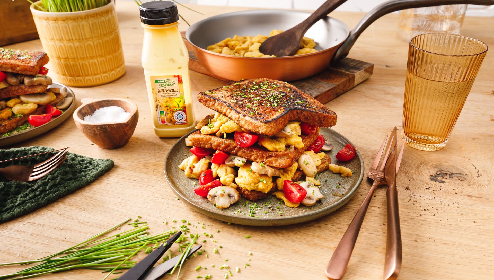 REWE Bio + vegan Herzhafter French Toast mit veganem Rührei